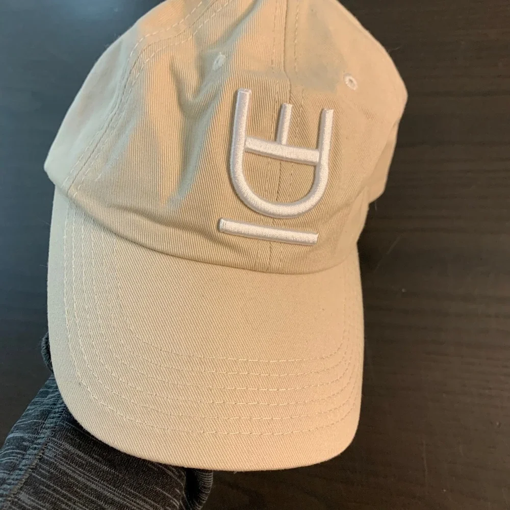 Paws Up Baseball Cap Tan Cotton Adjustable Strap Embroidered Logo Unisex Montana
